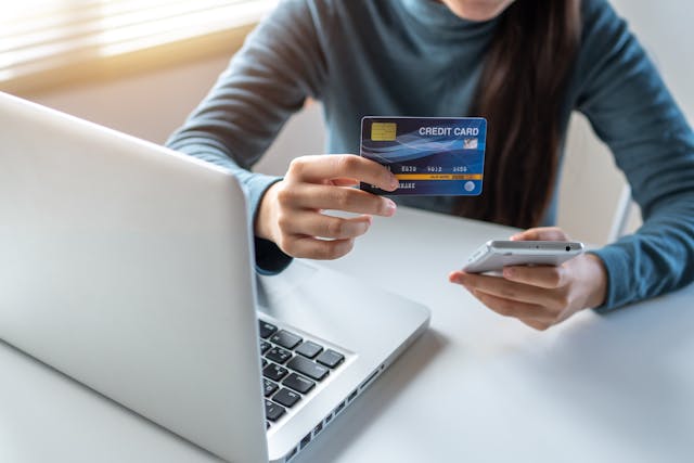 Entender como funciona o score de crédito nas instituições te ajuda a entender a como aumentar o score de crédito